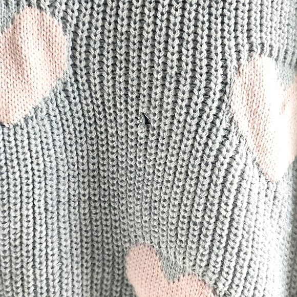 No Boundaries Gray Sweater w Fringe & Pink hearts. XXL NWOT see below for note - Picture 7 of 11